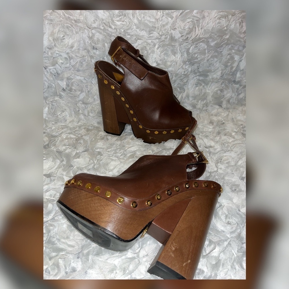 🤎Authentic Tom Ford Leather Sandals/ Heels.